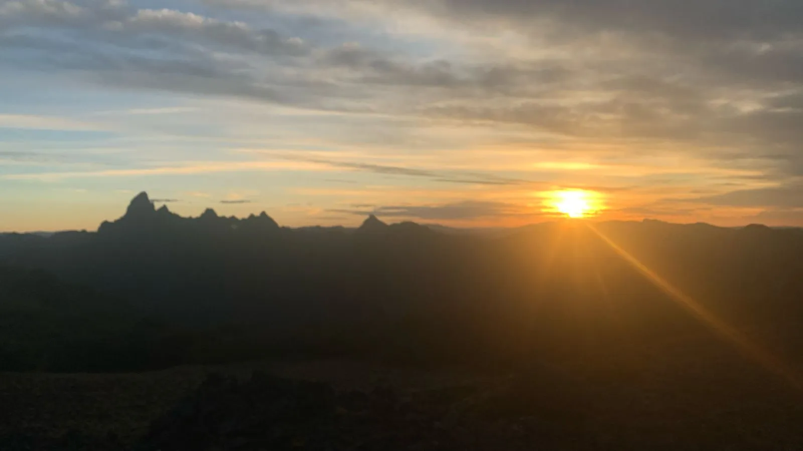 Atardecer sobre el Lago Villarrica en Pucón